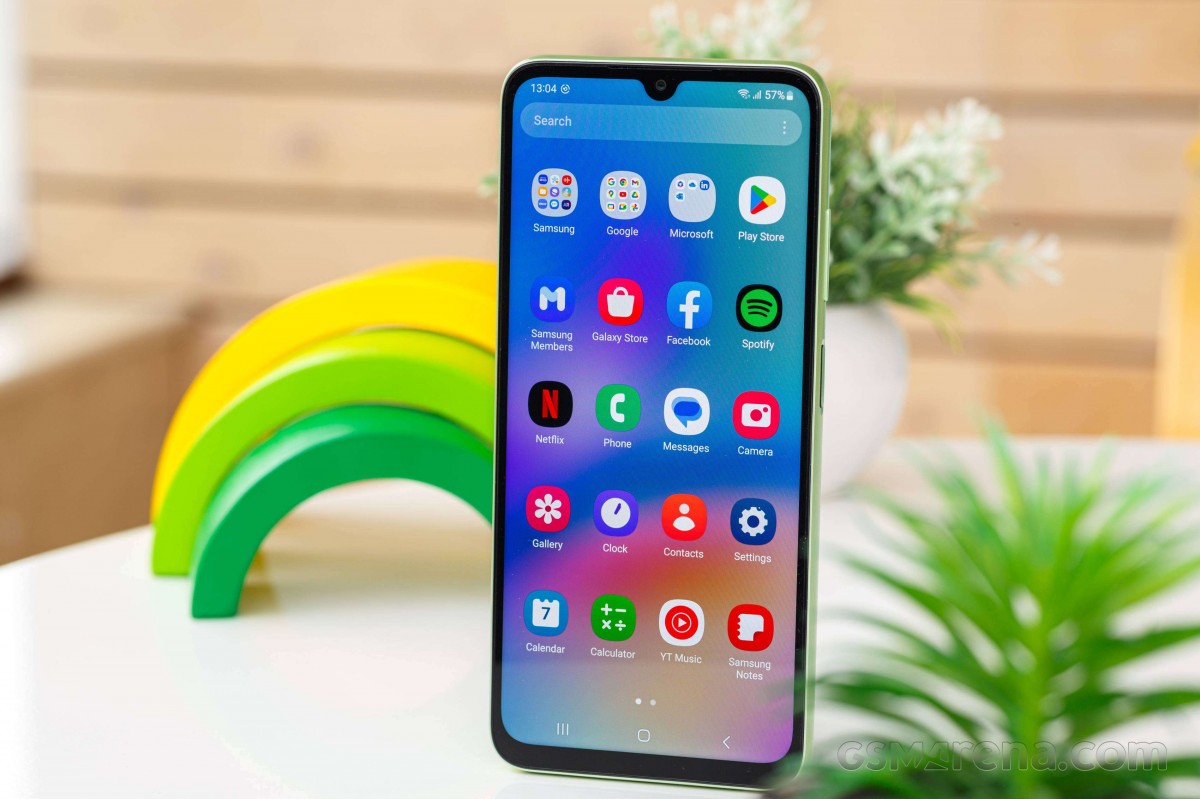 gsmarena_002-34 Samsung Galaxy A05s receiving One UI 7 stable update