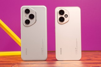 gsmarena_003-6 The Honor 400 Pro next to the Honor 400