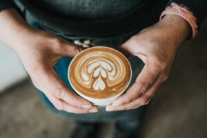 مار در فال قهوه